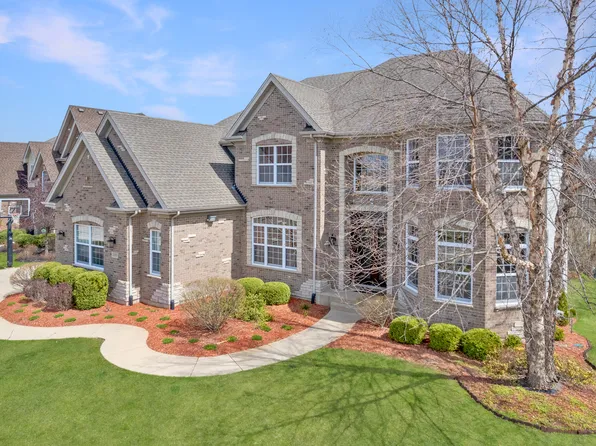 1359 Karen Dr, Dundee, IL 60118