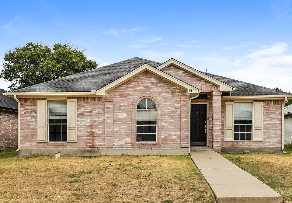 1433 Spicewood Dr