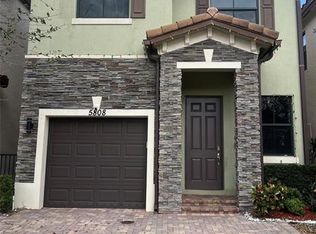 5808 NW 46th Ln, Tamarac, FL 33319