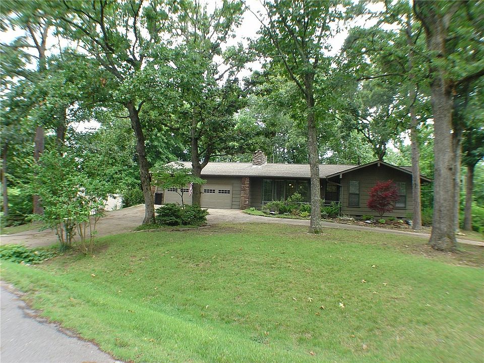 1st image of 15 Lavendon Circle Dr