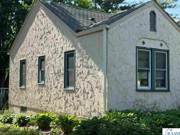 705 Bennett St, North Mankato, MN 56003