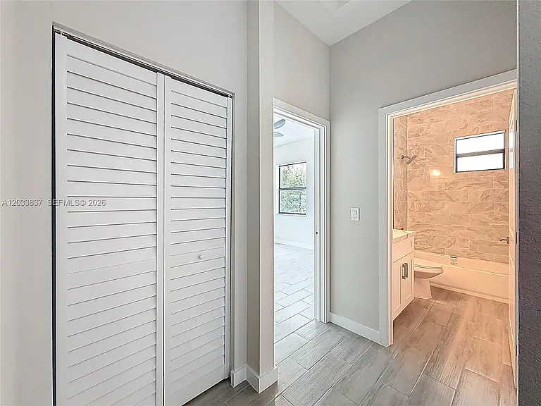 410 NW 41st St #410 — Photo 19