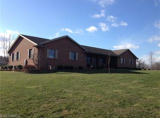 3700 Michelle Ln, Zanesville, OH 43701