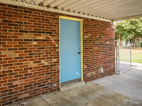 4th image of 7603 Marie Anna Dr