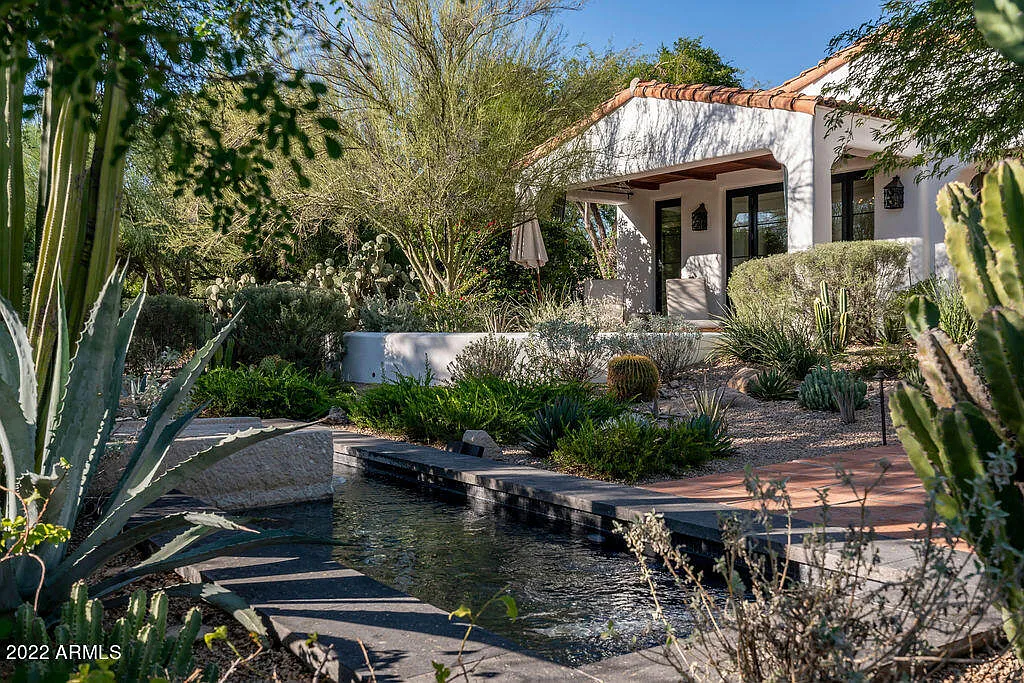 Building Photo - 6723 N Desert Fairways Dr