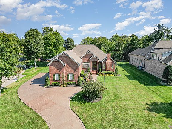 4th image of 1638 Sunset Park Dr