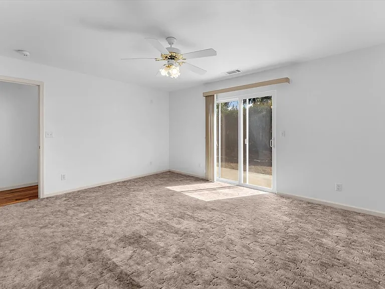2863 Sandstone Dr — Photo 17