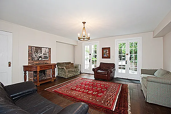 Sold by Leslie J. Garfield | media 3