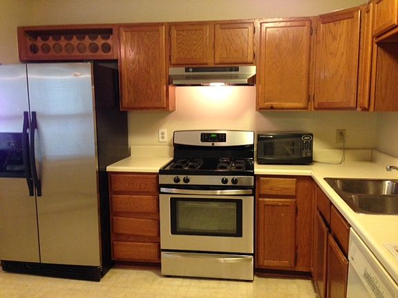 Kitchen-stainless appliances