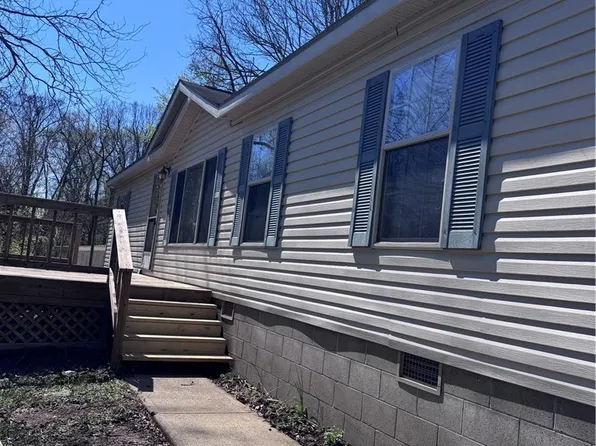 180 Pine St, Washington, WV 26181