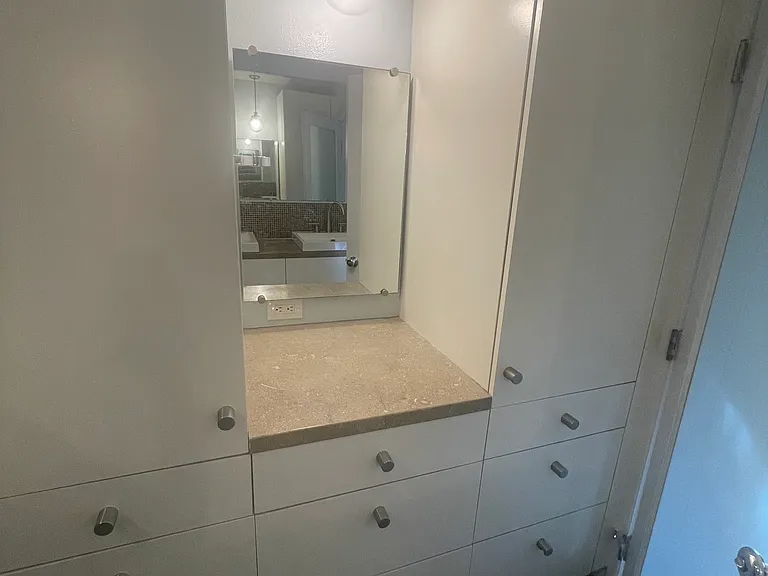 En suite master bathroom