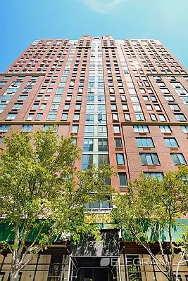 Sold by (Legacy) Elegran | media 16