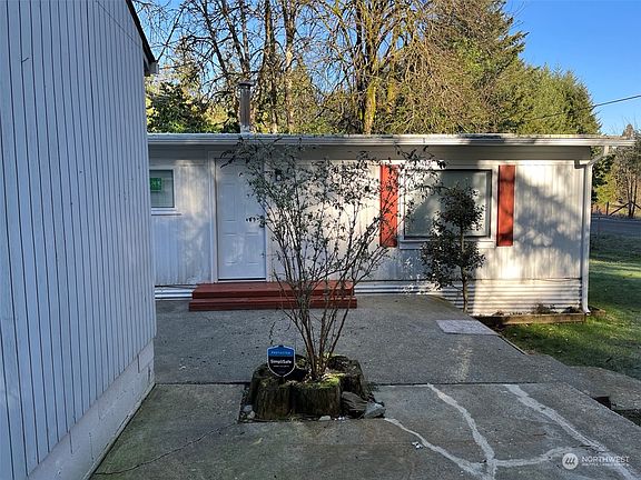 3rd image of 6201 157th Street NW