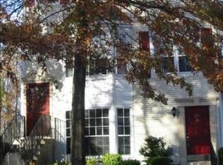 276 Larch Ln, Mahwah, NJ 07430