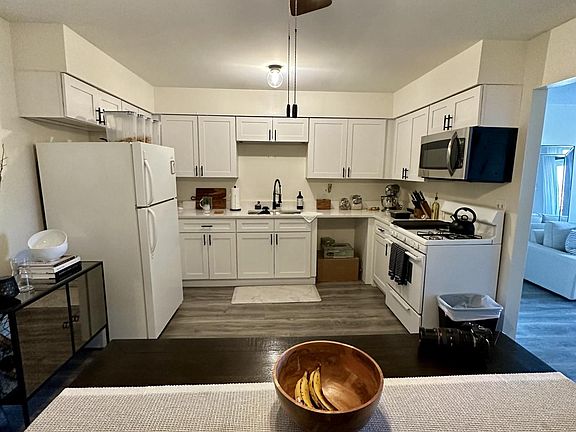 4th image of 245 Mill Rd #11-C
