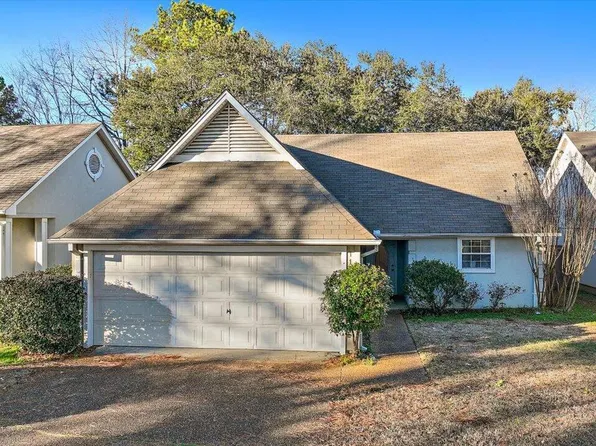 113 Shadow Lake Dr S, Clinton, MS 39056