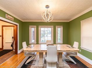 92 E Iroquois Rd, Pontiac, MI 48341