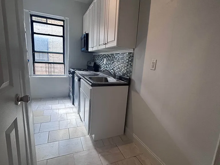 128 Fort Washington Ave #5A — Photo 3