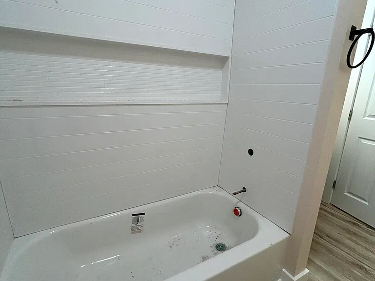940 Reagan St — Photo 15