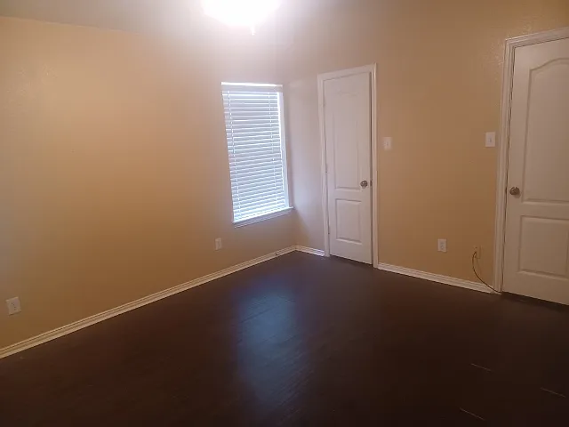 5721 Swords Dr — Photo 10