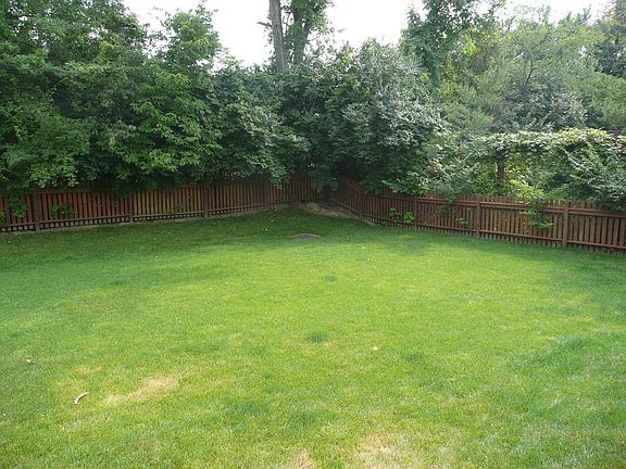 4th image of 2287 Farmland Dr