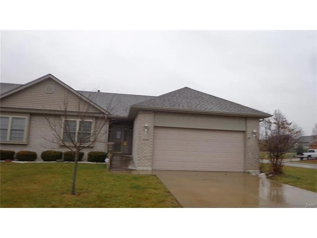400 Jodee Dr photo 1