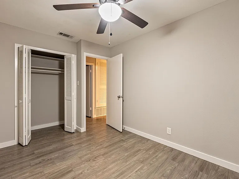 7004 Bryn Mawr Cv — Photo 14