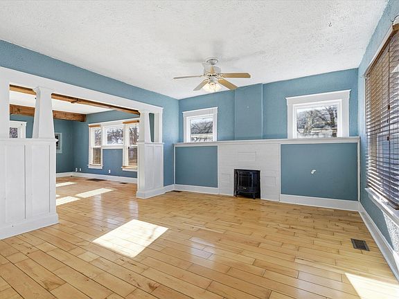 4th image of 1510 N Robberson Avenue
