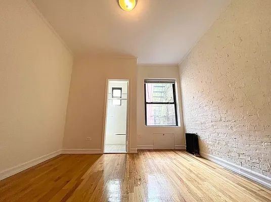 Rented by DALLAL | media 7