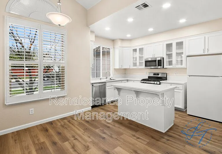 1539 Abrew Way — Photo 6