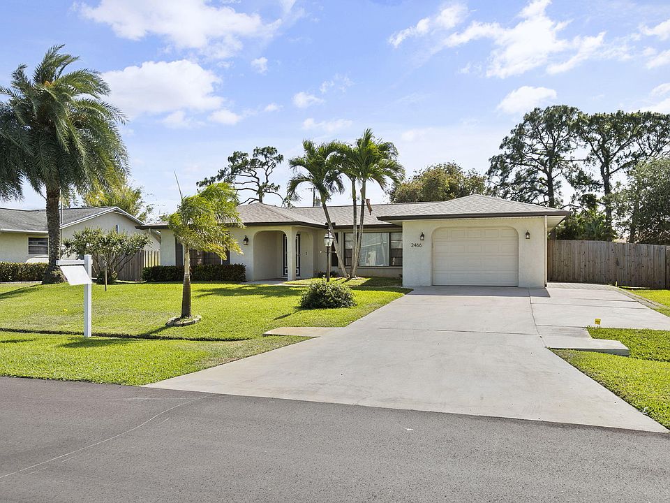 1st image of 2466 SE Sidonia St