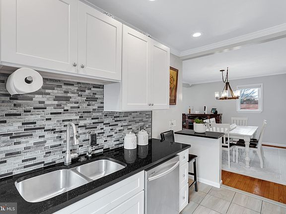 5th image of 3119 Clayborne Ave