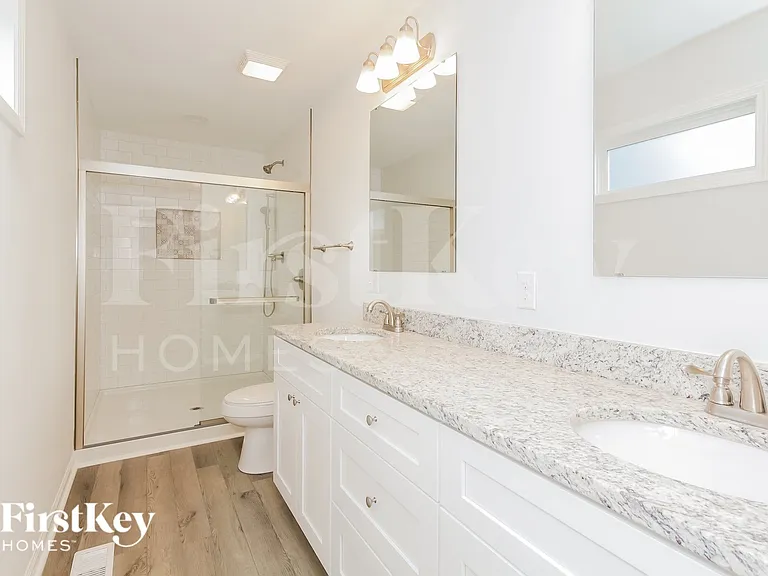 1213 Carolyn Ave — Photo 10