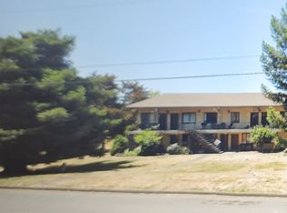 715 S Main St #4, Mount Angel, OR 97362