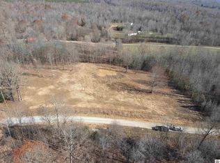 303 Kings Ridge Ct, Eddyville, KY 42038