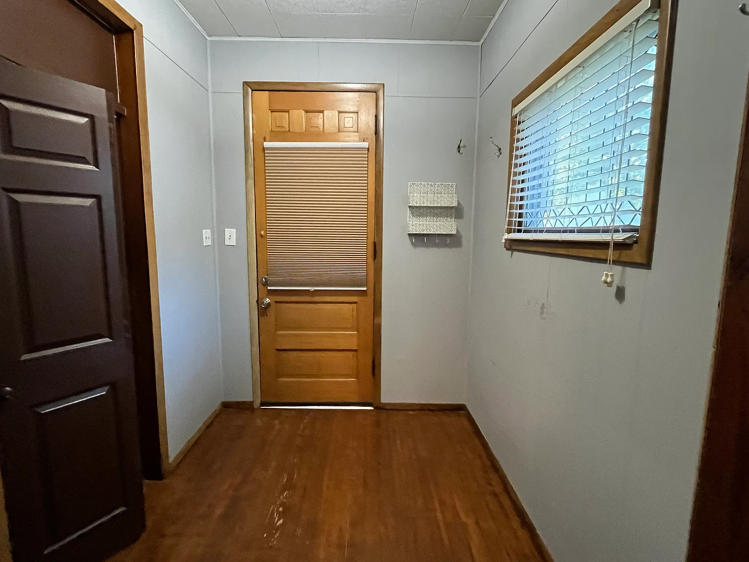 305 SW Clay St — Photo 2