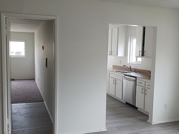 5th image of 211 Grand Ave APT 405