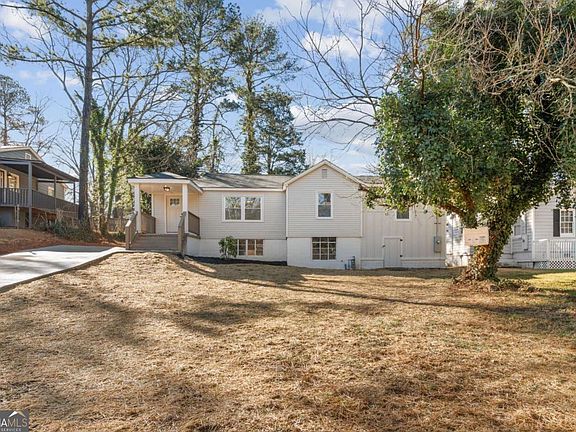 2nd image of 3459 Glen Rd