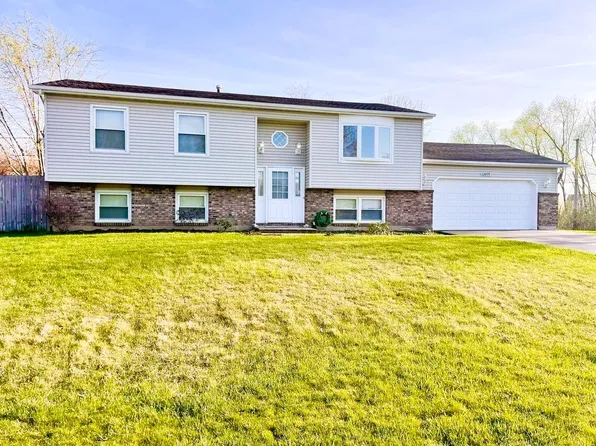 12975 W 29th St, Beach Park, IL 60099