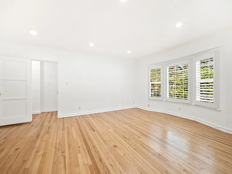 1041 Rose Ave — Photo 22