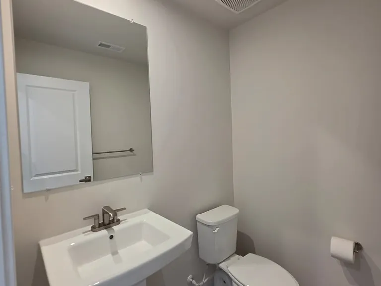 2928 Maisel St — Photo 16