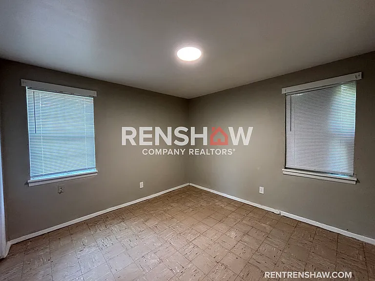 1840 Marjorie St — Photo 5
