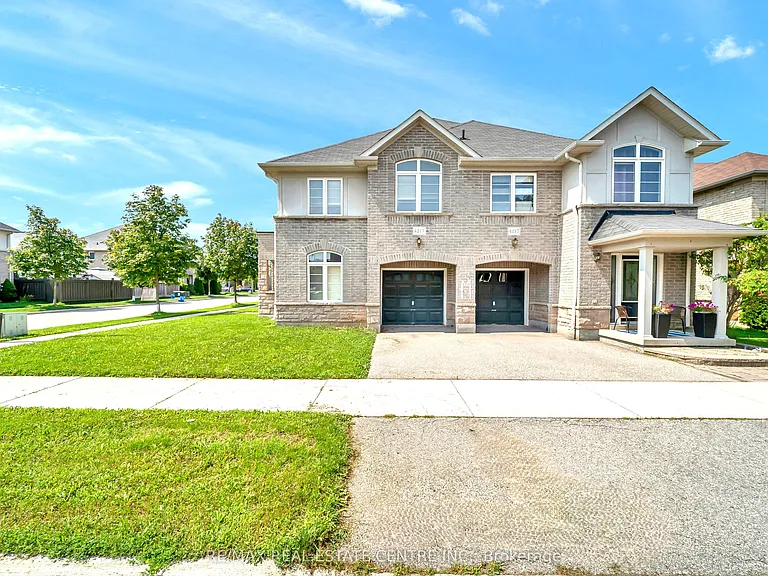 4215 Cole Cres — Photo 2