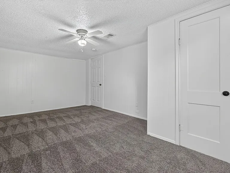 5301 Scoggins St — Photo 26