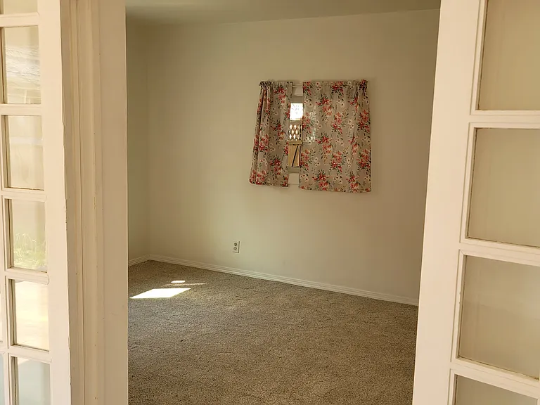 315 S Dunham Ave #B — Photo 11