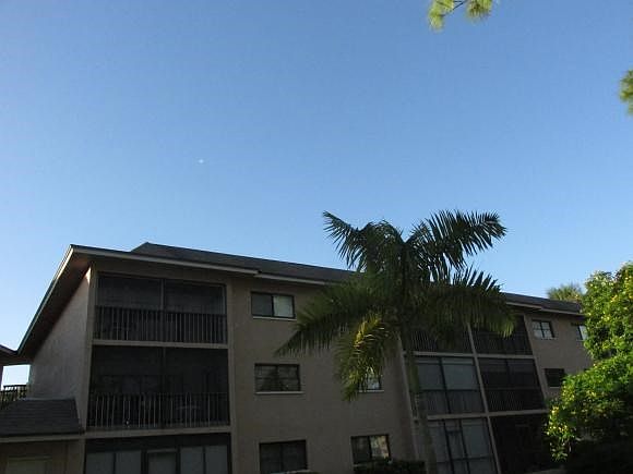 Augusta Court D 304