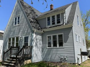 7032 N 42nd St, Milwaukee, WI 53209