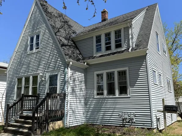 7032 North 42nd STREET, Milwaukee, WI 53209