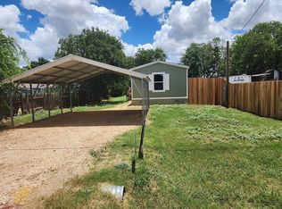 614 Novella, Adkins, TX 78101