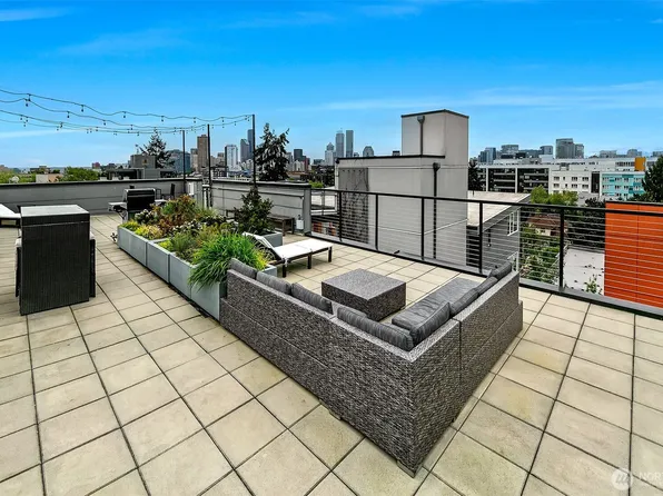 121 12th Avenue E #409, Seattle, WA 98102